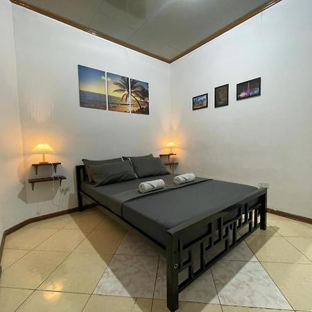 Ohlala Hostel Moalboal Zewnętrze zdjęcie
